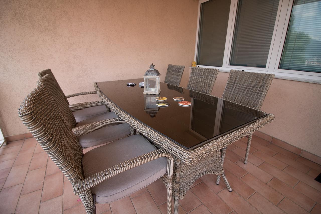 מוסטר Apartments Old Town מראה חיצוני תמונה